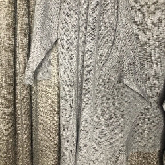 Torrid Gray Three Quarter Sleeve Burnout Waterfall Front Cardigan Torrid Size 00 - Picture 4 of 12